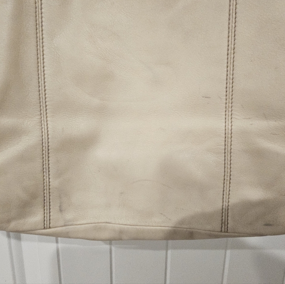 Coach Leather Cream Zipper Tote Bag - Picture 3 of 11